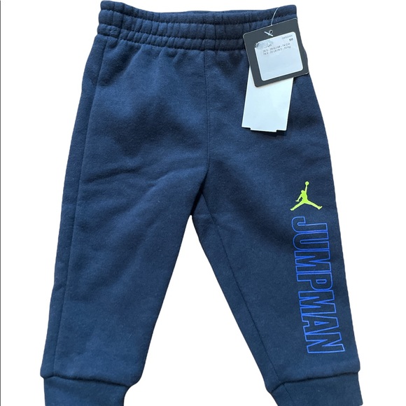 Jordan Other - 5 for 30$🔥 Baby Boy 👦 sweatpants size 9Months